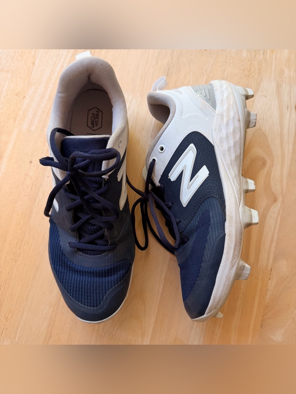 New Balance Velo Molded Cleats Womens 10 Navy White